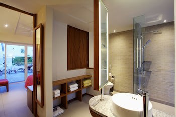 Centara Ras Fushi Resort & Spa Maldives (Adults Only)