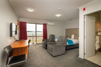 Bks Premier Motel Esplanade