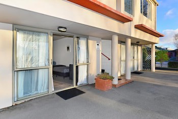 Arena Motel