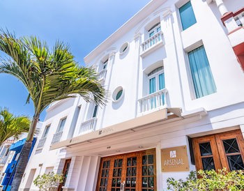 Ghl Arsenal Hotel