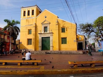 Ghl Arsenal Hotel