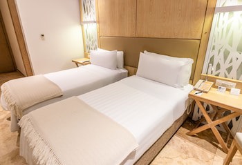 Ghl Arsenal Hotel