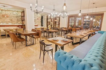Ghl Arsenal Hotel