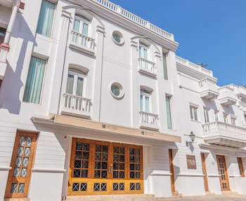 Ghl Arsenal Hotel