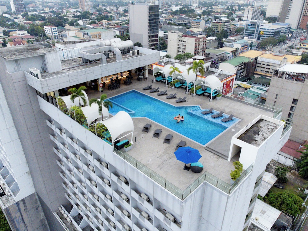 Luxent Hotel