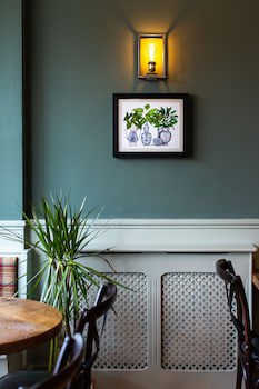 Coach House Inn