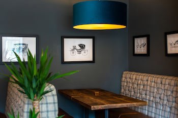 Coach House Inn