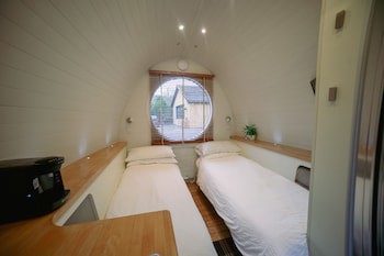 Eriskay Guest House And Aviemore Glamping