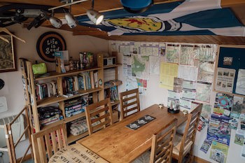 Eriskay Guest House And Aviemore Glamping