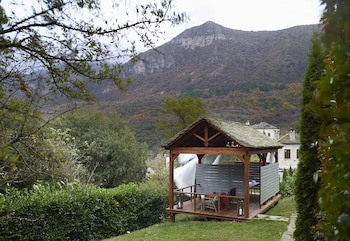 Aristi Mountain Resort And Villas