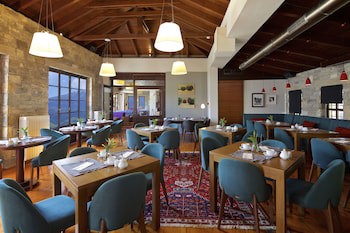 Aristi Mountain Resort And Villas
