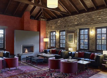 Aristi Mountain Resort And Villas