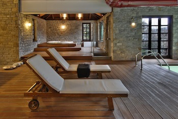 Aristi Mountain Resort And Villas