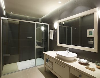 Aristi Mountain Resort And Villas