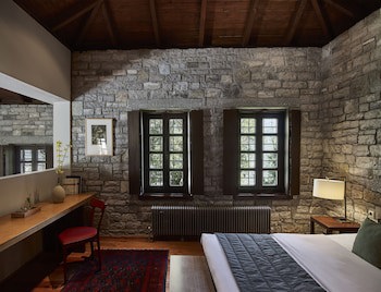 Aristi Mountain Resort And Villas