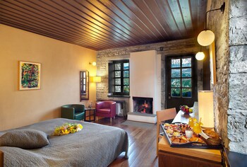 Aristi Mountain Resort And Villas