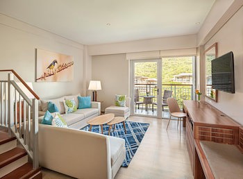 Pico Sands Hotel