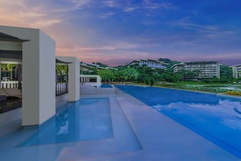 Pico Sands Hotel