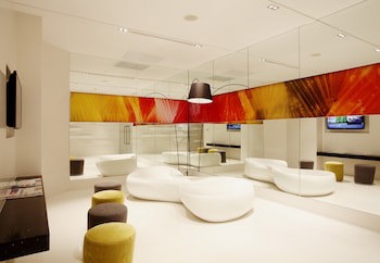 Centara Watergate Pavilion Hotel Bangkok