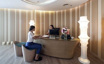 Centara Watergate Pavilion Hotel Bangkok