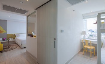 Centara Watergate Pavilion Hotel Bangkok