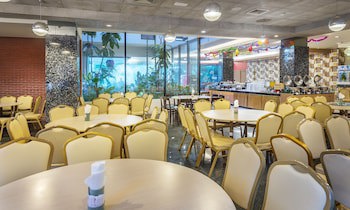 Buri Sriphu Hotel