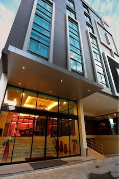 Buri Sriphu Hotel