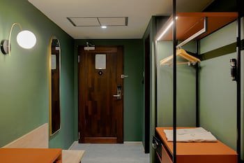 Buri Sriphu Hotel