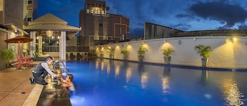 Buri Sriphu Hotel