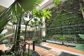 Buri Sriphu Hotel