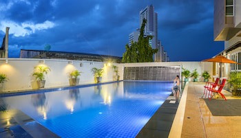 Buri Sriphu Hotel
