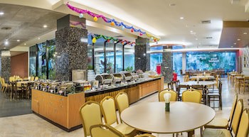 Buri Sriphu Hotel