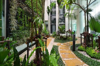 Buri Sriphu Hotel