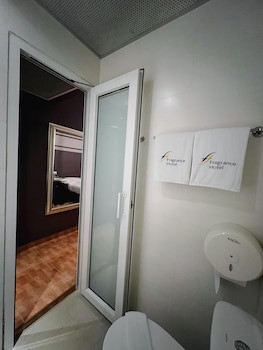 Fragrance Hotel - Kovan