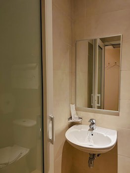 Fragrance Hotel - Viva