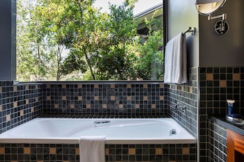 Seven Villa Hotel And Spa