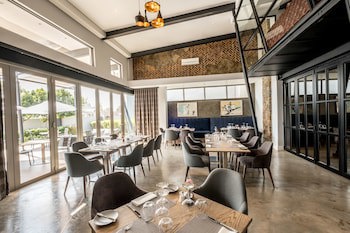 Seven Villa Hotel And Spa