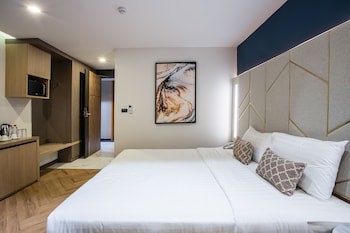 D Varee Montara Thonglor 25