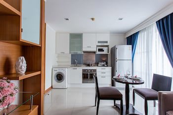 D Varee Montara Thonglor 25