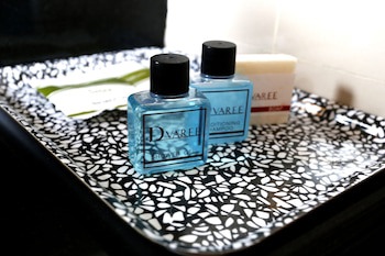 D Varee Montara Thonglor 25