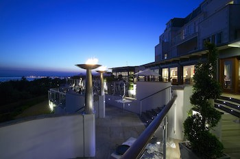 Harbour Heights Hotel