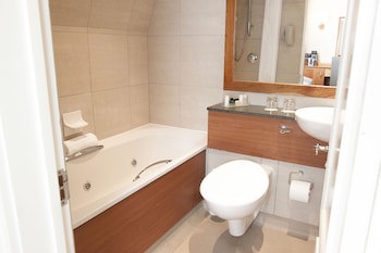 Harbour Heights Hotel
