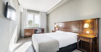 Hotel Ilunion Las Lomas
