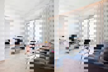 Amphora Hotel & Suites