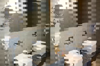 Amphora Hotel & Suites