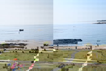 Amphora Hotel & Suites