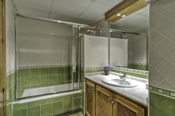 Montemares Golf Luxury Villas And Apartments