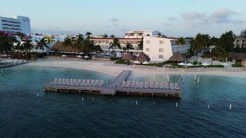Cancun Bay All Inclusive Hotel