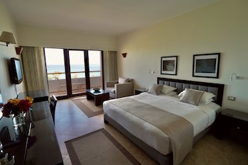 Fort Arabesque Resort, Spa & Villas