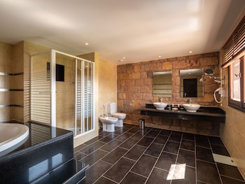 Fort Arabesque Resort, Spa & Villas